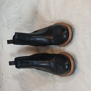 Nisolo Amalia Black Leather Boots Women's  Sz 6